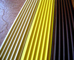 Накладка резиновая самоклеющаяся "Макси" 38х5х12000 плоская, желтая