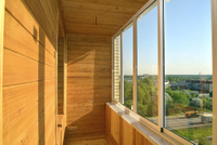 Ремонт балкона: отделка внутренних стен вагонкой