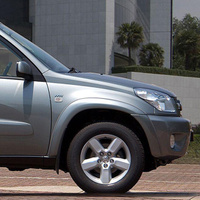 Крыло переднее правое в цвет кузова Toyota Rav4 2 XA20 (2000-2005) КУЗОВИК