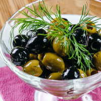 Тарелка с оливками и маслинами, 150 г