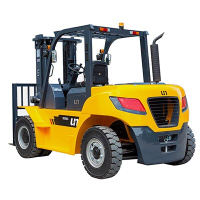 Дизельный вилочный погрузчик UN Forklift FD70T