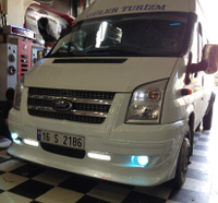 Накладка на передний бампер под покраску ДХО+галоген Ford Transit 2006-2014