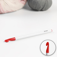Крючок для вязания, d = 8 мм, 16 см, цвет белый/красный Арт Узор