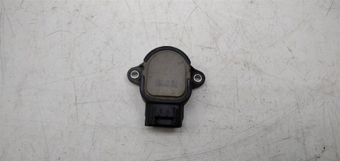 Датчик положения дроссельной заслонки Mazda (Мазда) 3 (ВК) 2002-2009 (УТ000188640) Оригинальный номер ZJ0118911